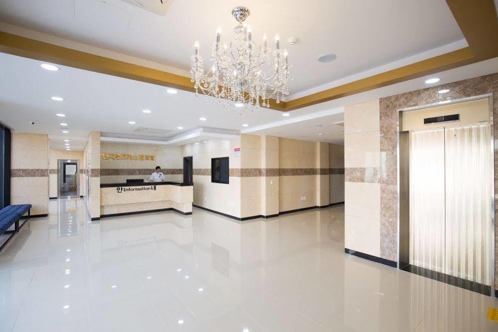 Cheonjiyeon Crystal Hotel Seogwipo Eksteriør bilde
